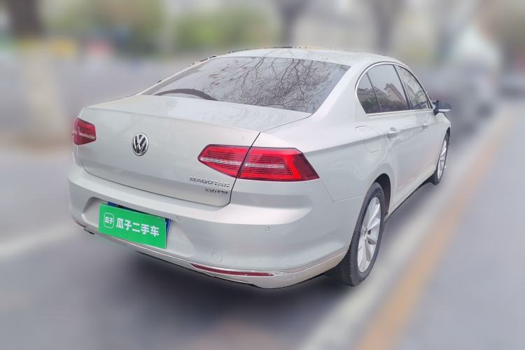 Used Volkswagen Magotan 2017 330TSI DSG Leading Model Rear Right 45 Deg