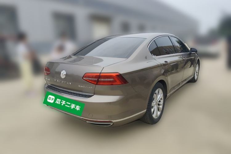 Used Volkswagen Magotan 2017 330TSI DSG Luxury Model Rear Right 45 Deg