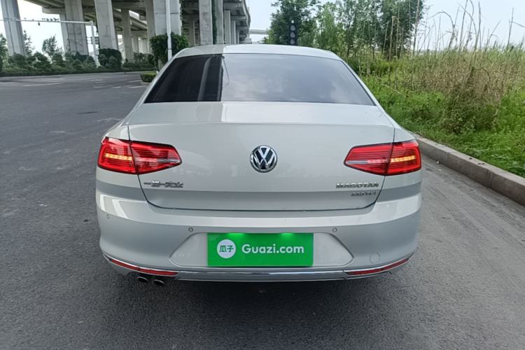 Used Volkswagen Magotan 2017 330TSI DSG Leading Model Rear