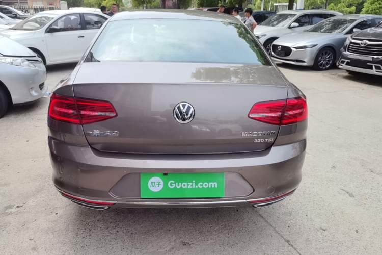 Used Volkswagen Magotan 2017 330TSI DSG Luxury Model Rear