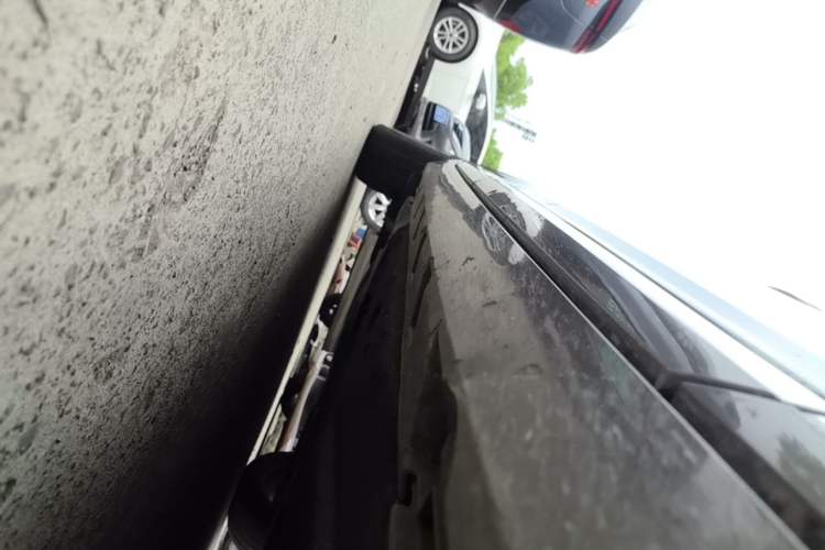 Used Volkswagen Magotan 2017 330TSI DSG Luxury Model Right Side Sill