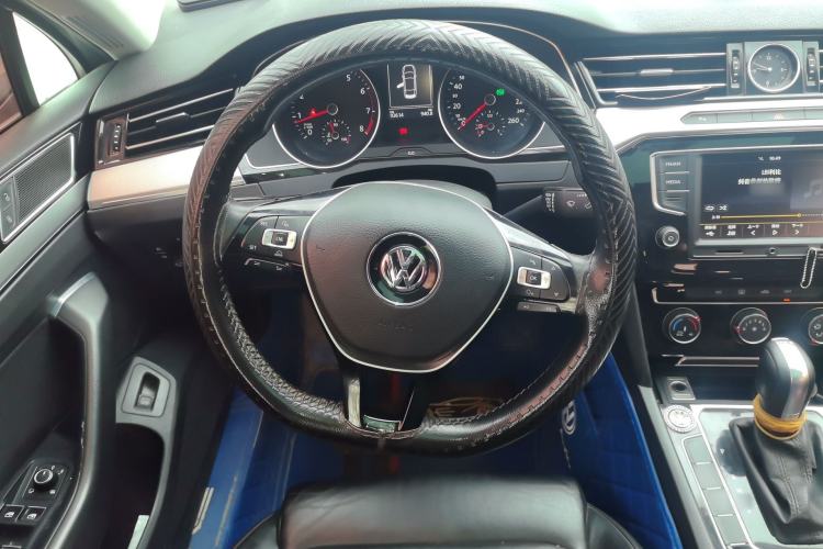 Used Volkswagen Magotan 2017 330TSI DSG Leading Model Steering Wheel