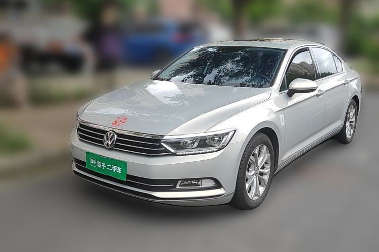 Used Volkswagen Magotan 2017 330TSI DSG Luxury Model Guazi used car, China used car export, Used car for sale, Used cars, Cheapest cars for sale