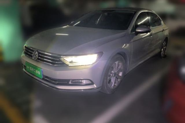 Ojetý Volkswagen Magotan 2017 380TSI DSG Luxury Model