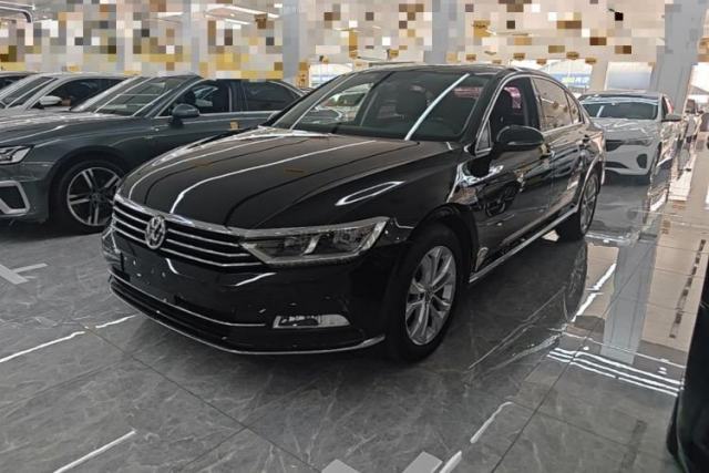 Ojetý Volkswagen Magotan 2018 Facelift 330TSI DSG Luxury Model