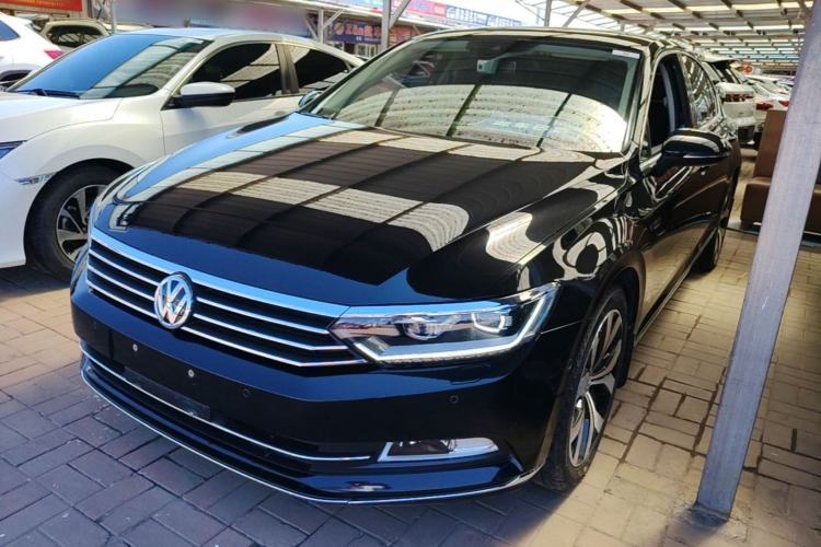 Used Volkswagen Magotan 2018 330TSI DSG Luxury Model Guazi used car, China used car export, Used car for sale, Used  cars, Cheapest cars for sale