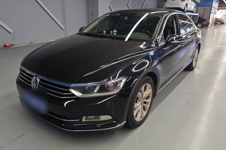 Used Volkswagen Magotan 2018 Facelift 330TSI DSG Luxury Model Guazi used car, China used car export, Used car for sale, Used  cars, Cheapest cars for sale