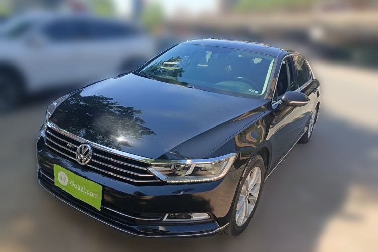 Used Volkswagen Magotan 2018 330TSI DSG Luxury Model Guazi used car, China used car export, Used car for sale, Used cars, Cheapest cars for sale