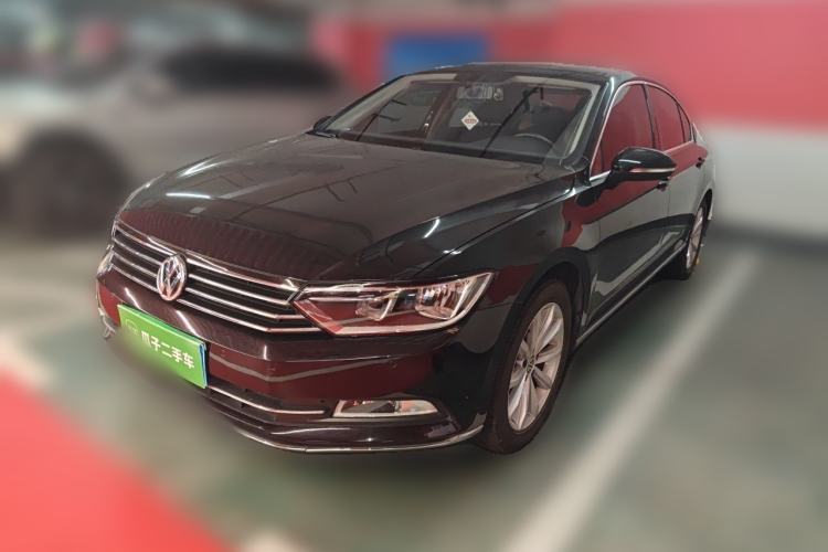 Used Volkswagen Magotan 2018 330TSI DSG Advanced Model Guazi used car, China used car export, Used car for sale, Used  cars, Cheapest cars for sale