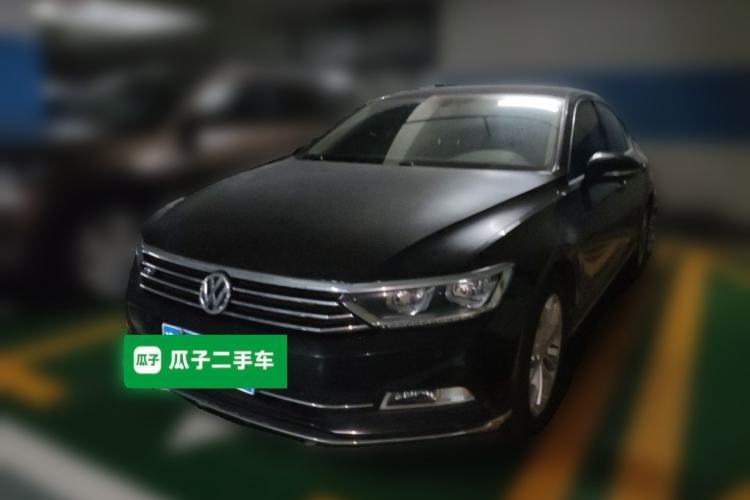 Used Volkswagen Magotan 2018 Facelift 330TSI DSG Luxury Model Guazi used car, China used car export, Used car for sale, Used  cars, Cheapest cars for sale