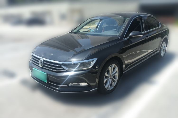 Used Volkswagen Magotan 2018 Facelift 330TSI DSG Luxury Model Guazi used car, China used car export, Used car for sale, Used cars, Cheapest cars for sale