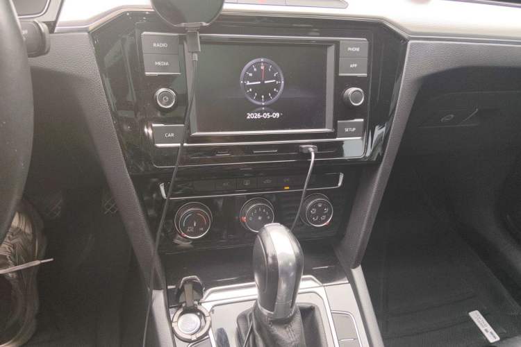 Used Volkswagen Magotan 2018 330TSI DSG Advanced Model Audio And AC Panel