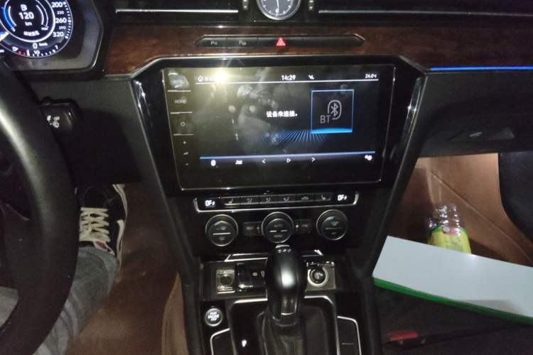 Used Volkswagen Magotan 2018 330TSI DSG Luxury Model Audio And AC Panel