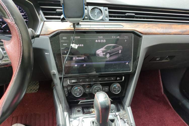 Used Volkswagen Magotan 2018 330TSI DSG Luxury Model Audio And AC Panel