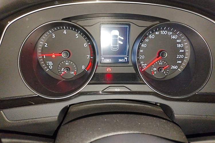 Used Volkswagen Magotan 2018 330TSI DSG Advanced Model Audio And AC Panel