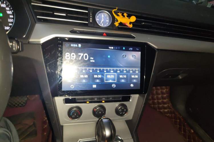Used Volkswagen Magotan 2018 280TSI DSG Comfort Model Audio And AC Panel