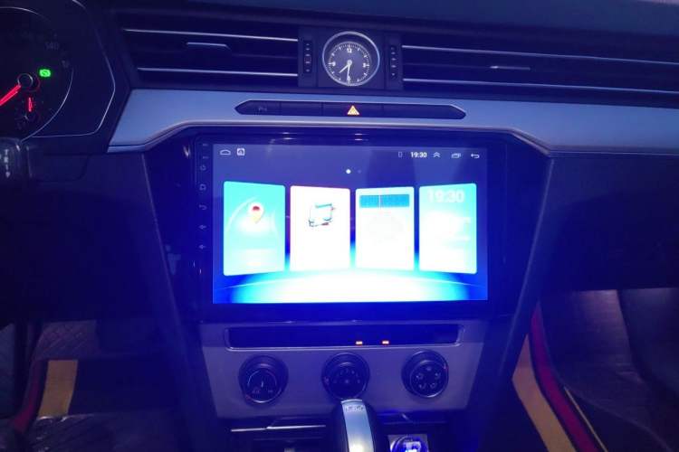 Used Volkswagen Magotan 2018 280TSI DSG Comfort Model Audio And AC Panel