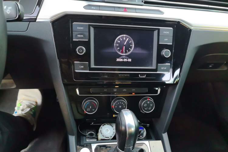 Used Volkswagen Magotan 2018 330TSI DSG Advanced Model Audio And AC Panel