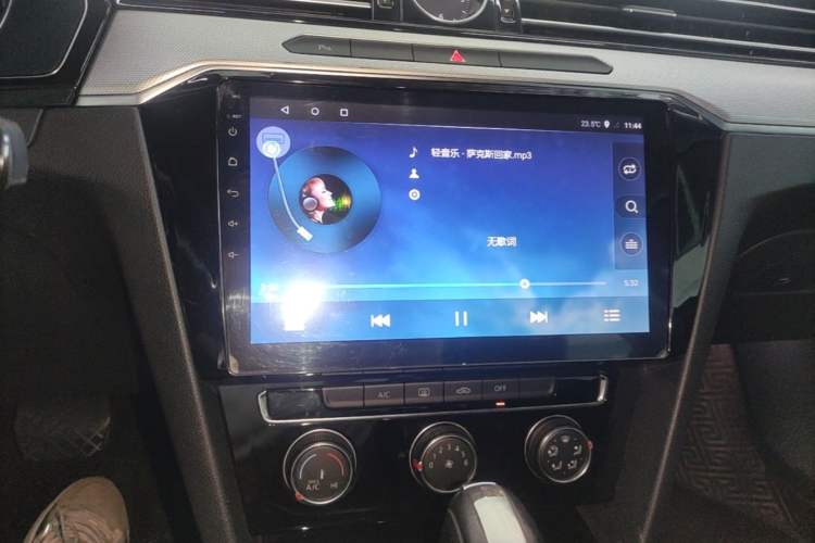Used Volkswagen Magotan 2018 330TSI DSG Advanced Model Audio And AC Panel