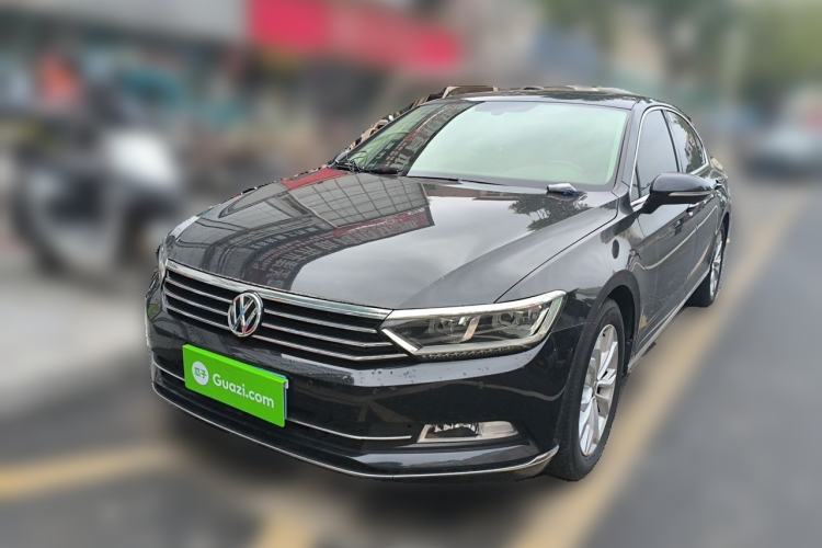 Used Volkswagen Magotan 2018 330TSI DSG Luxury Model Guazi used car, China used car export, Used car for sale, Used cars, Cheapest cars for sale