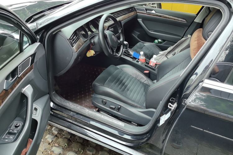 Used Volkswagen Magotan 2018 330TSI DSG Luxury Model Driver Seat
