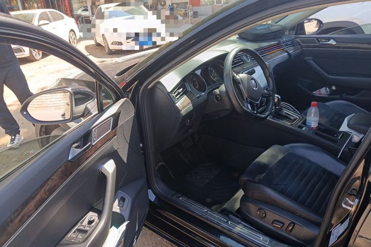 Used Volkswagen Magotan 2018 330TSI DSG Luxury Model Driver Seat