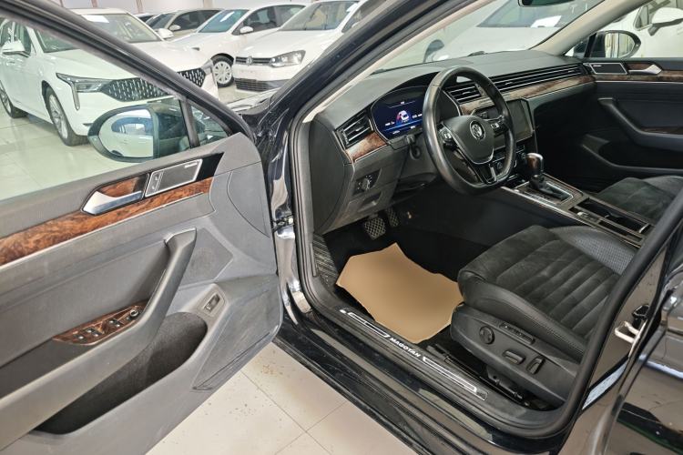 Used Volkswagen Magotan 2018 330TSI DSG Luxury Model Driver Seat
