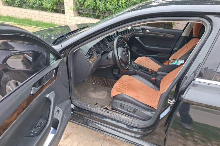 Used Volkswagen Magotan 2018 330TSI DSG Luxury Model Driver Seat