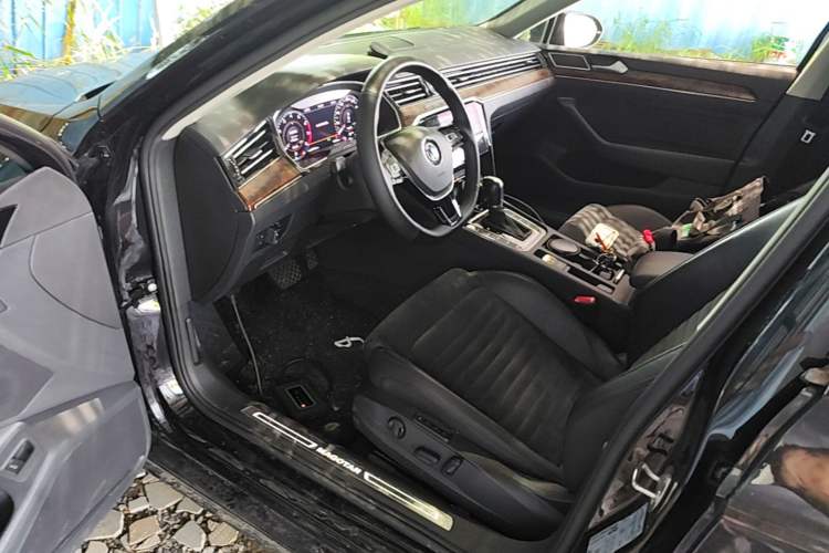 Used Volkswagen Magotan 2018 330TSI DSG Luxury Model Driver Seat
