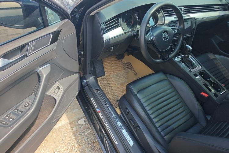 Used Volkswagen Magotan 2018 330TSI DSG Advanced Model Driver Seat