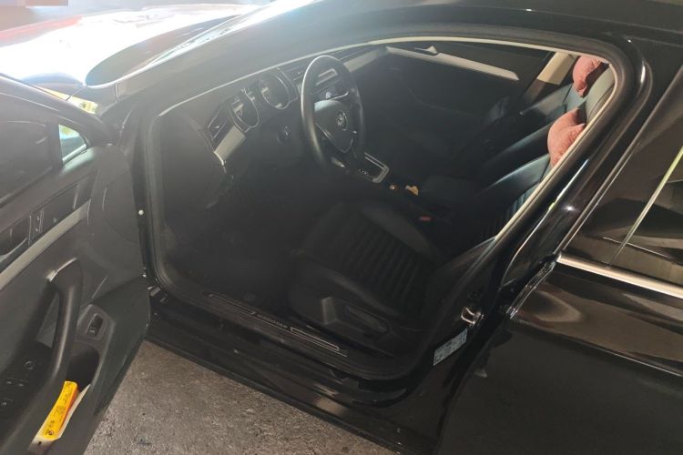 Used Volkswagen Magotan 2018 280TSI DSG Comfort Model Driver Seat