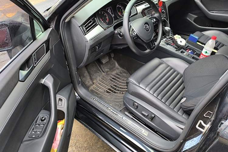 Used Volkswagen Magotan 2018 330TSI DSG Advanced Model Driver Seat