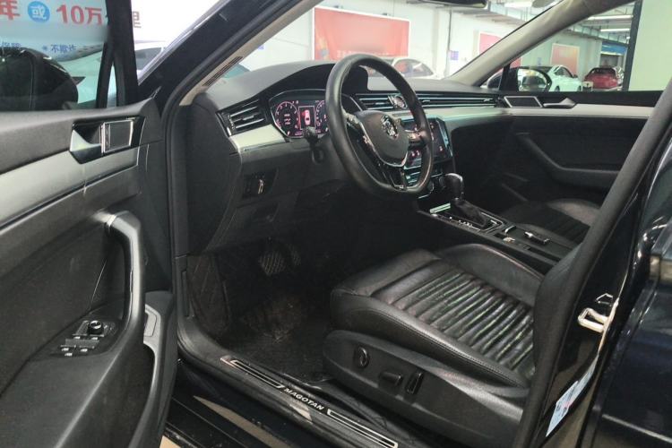 Used Volkswagen Magotan 2018 330TSI DSG Advanced Model Driver Seat