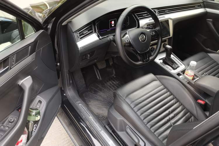 Used Volkswagen Magotan 2018 280TSI DSG Enjoyment Model Driver Seat