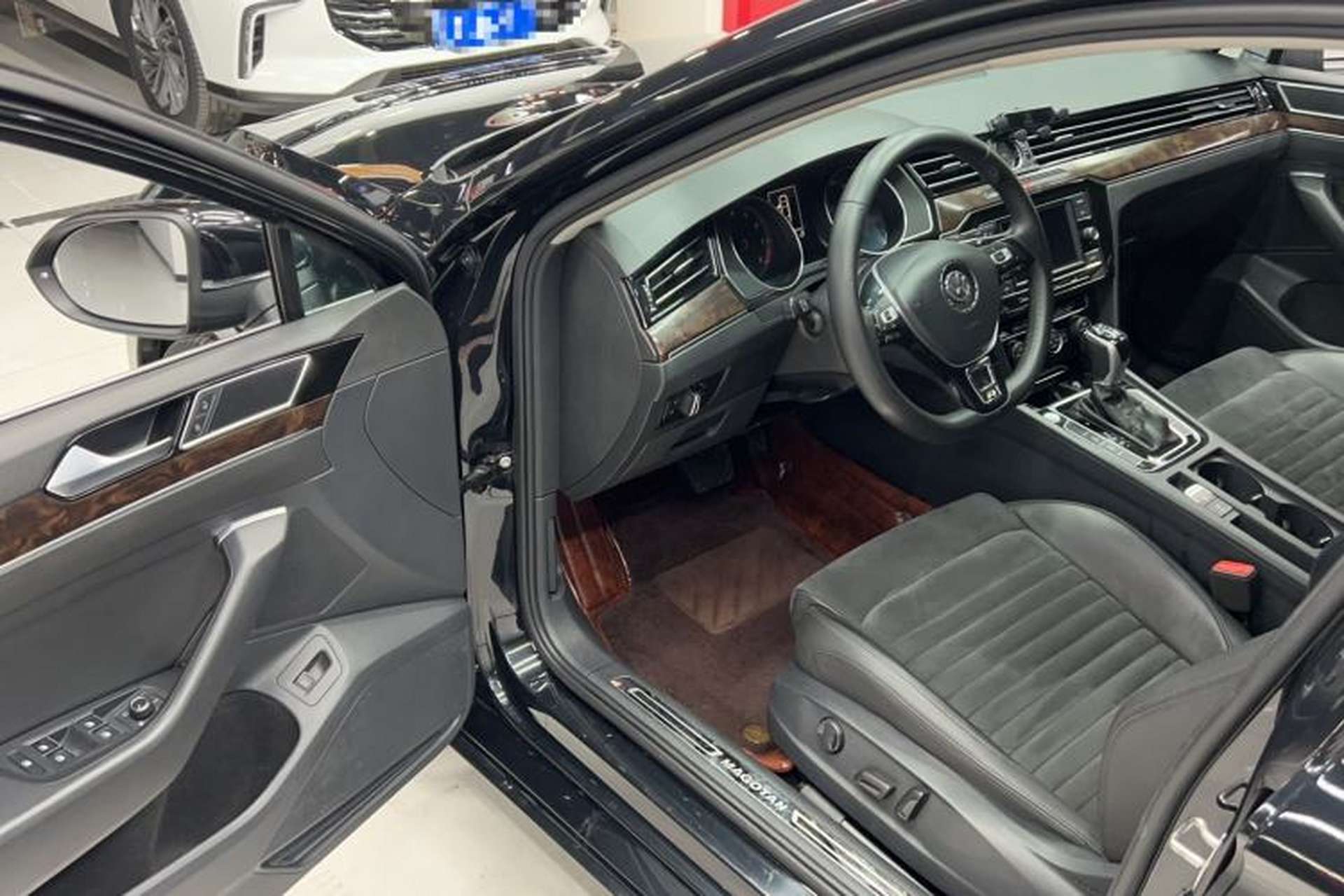 Used Volkswagen Magotan 2018 330TSI DSG Luxury Model Driver Seat