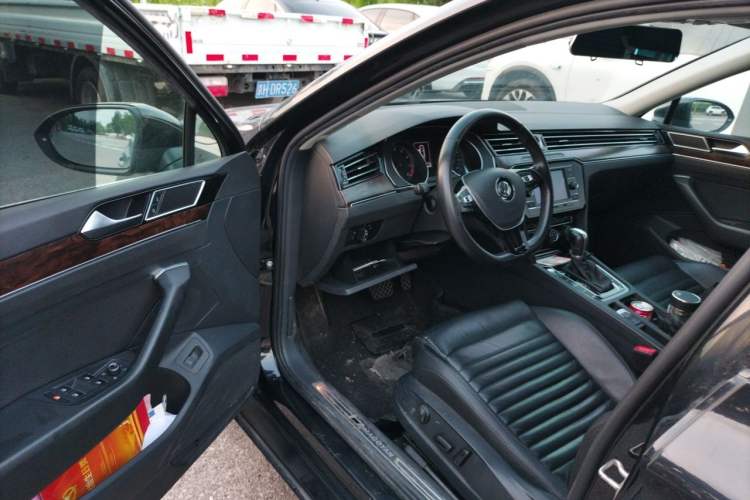 Used Volkswagen Magotan 2018 Facelift 330TSI DSG Luxury Model Driver Seat