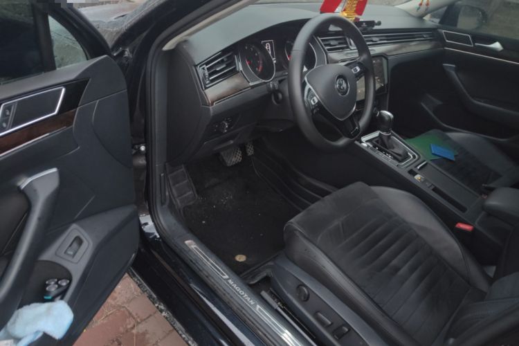 Used Volkswagen Magotan 2018 330TSI DSG Luxury Model Driver Seat