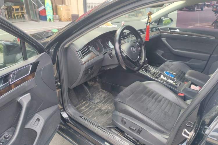 Used Volkswagen Magotan 2018 330TSI DSG Luxury Model Driver Seat