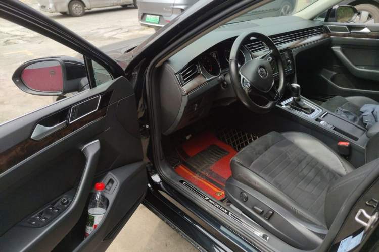 Used Volkswagen Magotan 2018 330TSI DSG Luxury Model Driver Seat