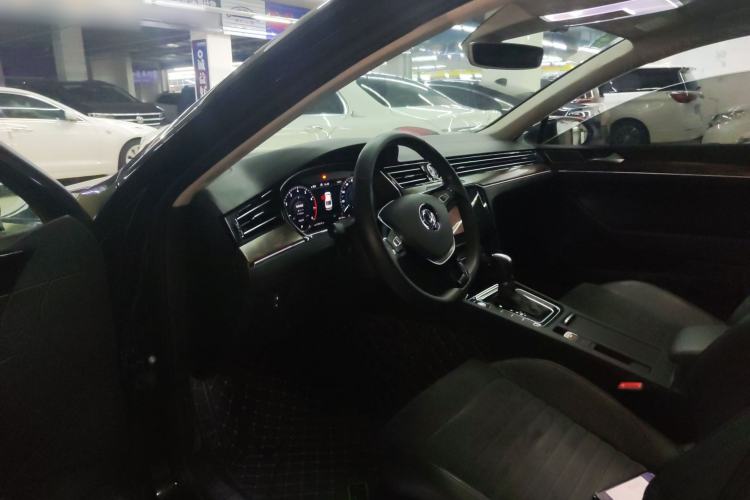Used Volkswagen Magotan 2018 330TSI DSG Luxury Model Driver Seat