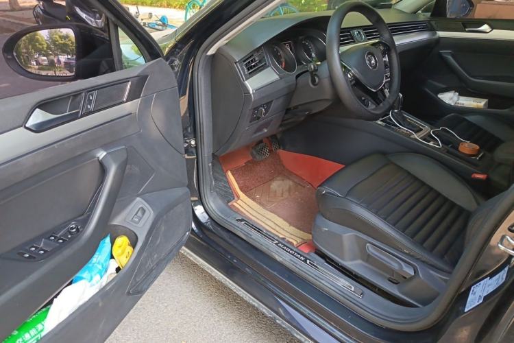Used Volkswagen Magotan 2018 280TSI DSG Comfort Model Driver Seat