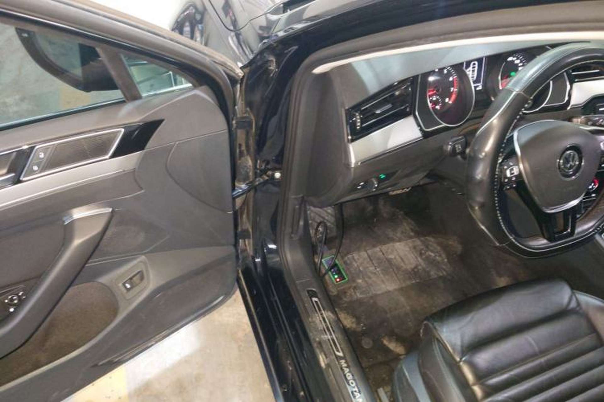Used Volkswagen Magotan 2018 330TSI DSG Advanced Model Driver Seat