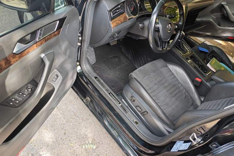 Used Volkswagen Magotan 2018 330TSI DSG Luxury Model Driver Seat
