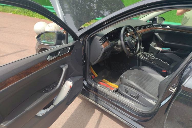 Used Volkswagen Magotan 2018 330TSI DSG Luxury Model Driver Seat