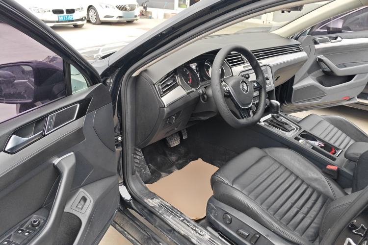 Used Volkswagen Magotan 2018 330TSI DSG Advanced Model Driver Seat