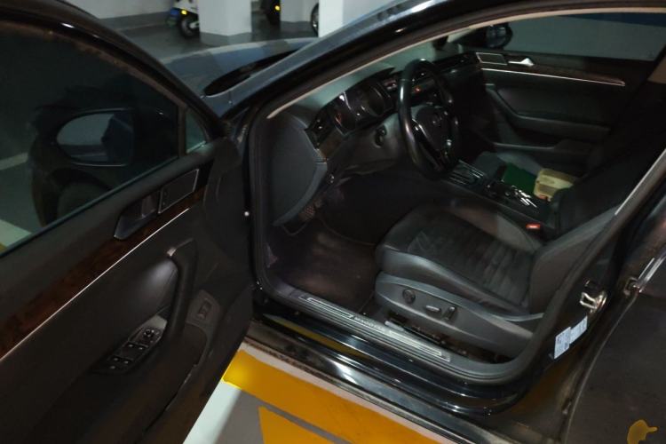 Used Volkswagen Magotan 2018 330TSI DSG Luxury Model Driver Seat