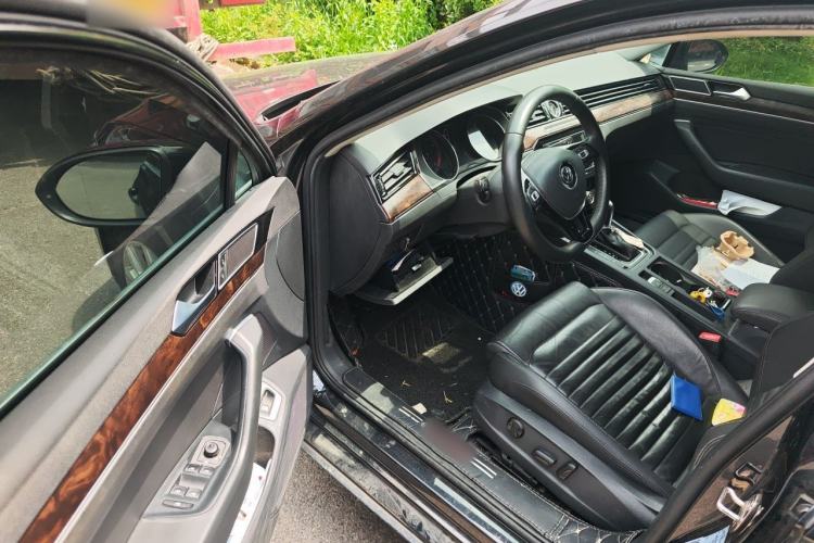 Used Volkswagen Magotan 2018 330TSI DSG Luxury Model Driver Seat