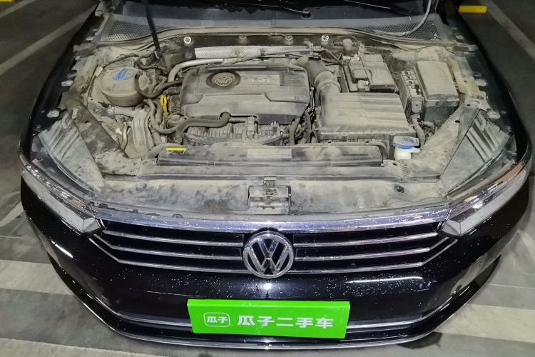 Used Volkswagen Magotan 2018 330TSI DSG Luxury Model Engine Bay