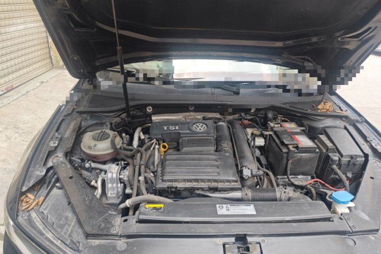 Used Volkswagen Magotan 2018 280TSI DSG Comfort Model Engine Bay