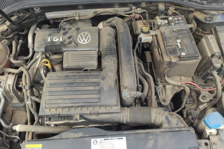 Used Volkswagen Magotan 2018 280TSI DSG Comfort Model Engine Bay